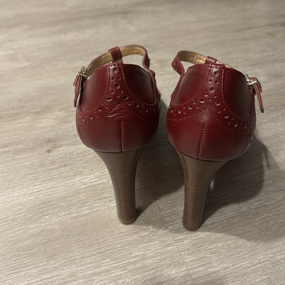 Antonio Melani burgundy high heel Mary Jane’s - Picture 3 of 4